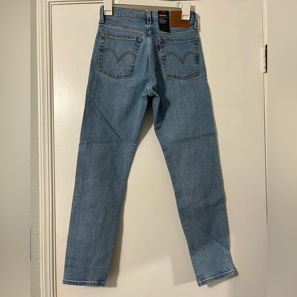 Women’s Levi’s WEDGIE fit
